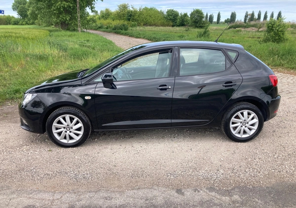 Seat Ibiza cena 25900 przebieg: 136000, rok produkcji 2015 z Maków Mazowiecki małe 172